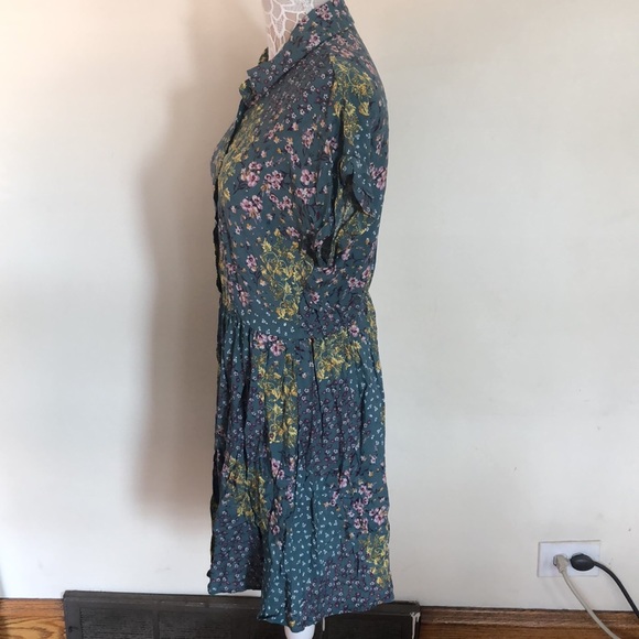 Floral Dress with collar - Picture 4 of 9